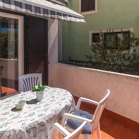 Laura Апартаменты