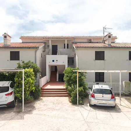 Laura Apartmán Punat