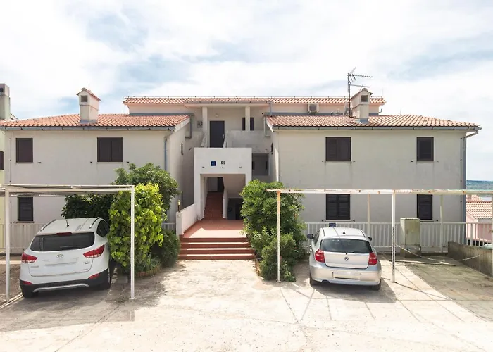 Laura Apartamento Punat